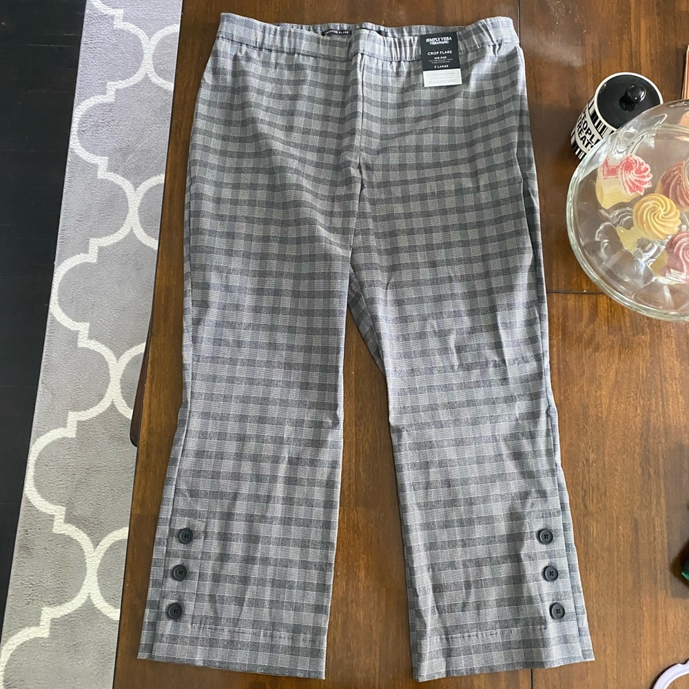 NWT Simply Vera, Vera Wang Crop Flare, Size XL